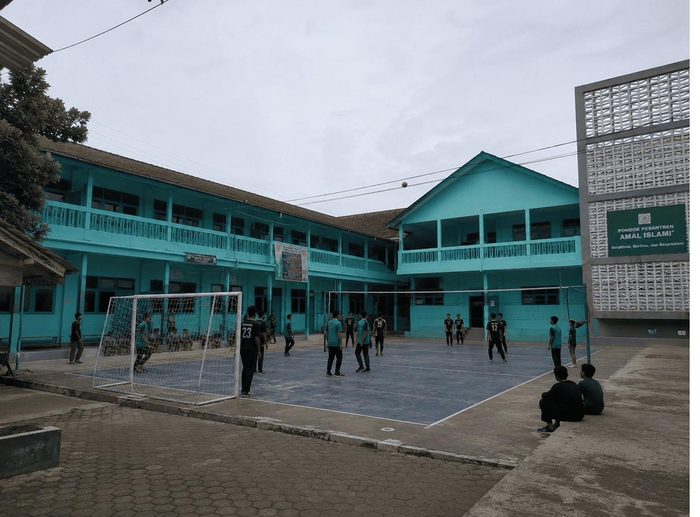 Lapangan & UKS
